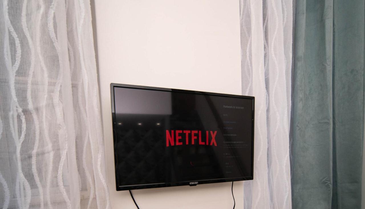 Free Parking! Linden Apartment, Ac, Smart Tv, Wifi Budapest Ngoại thất bức ảnh