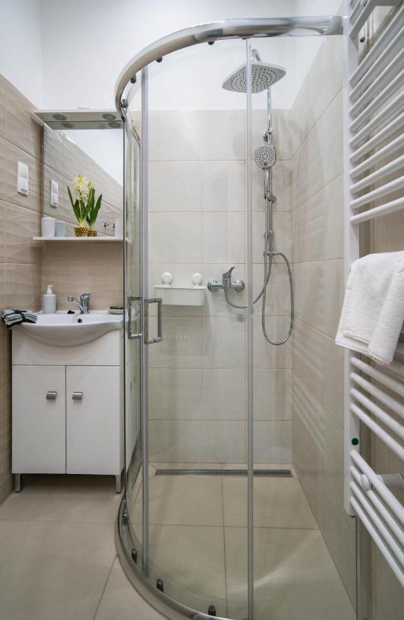 Free Parking! Linden Apartment, Ac, Smart Tv, Wifi Budapest Ngoại thất bức ảnh